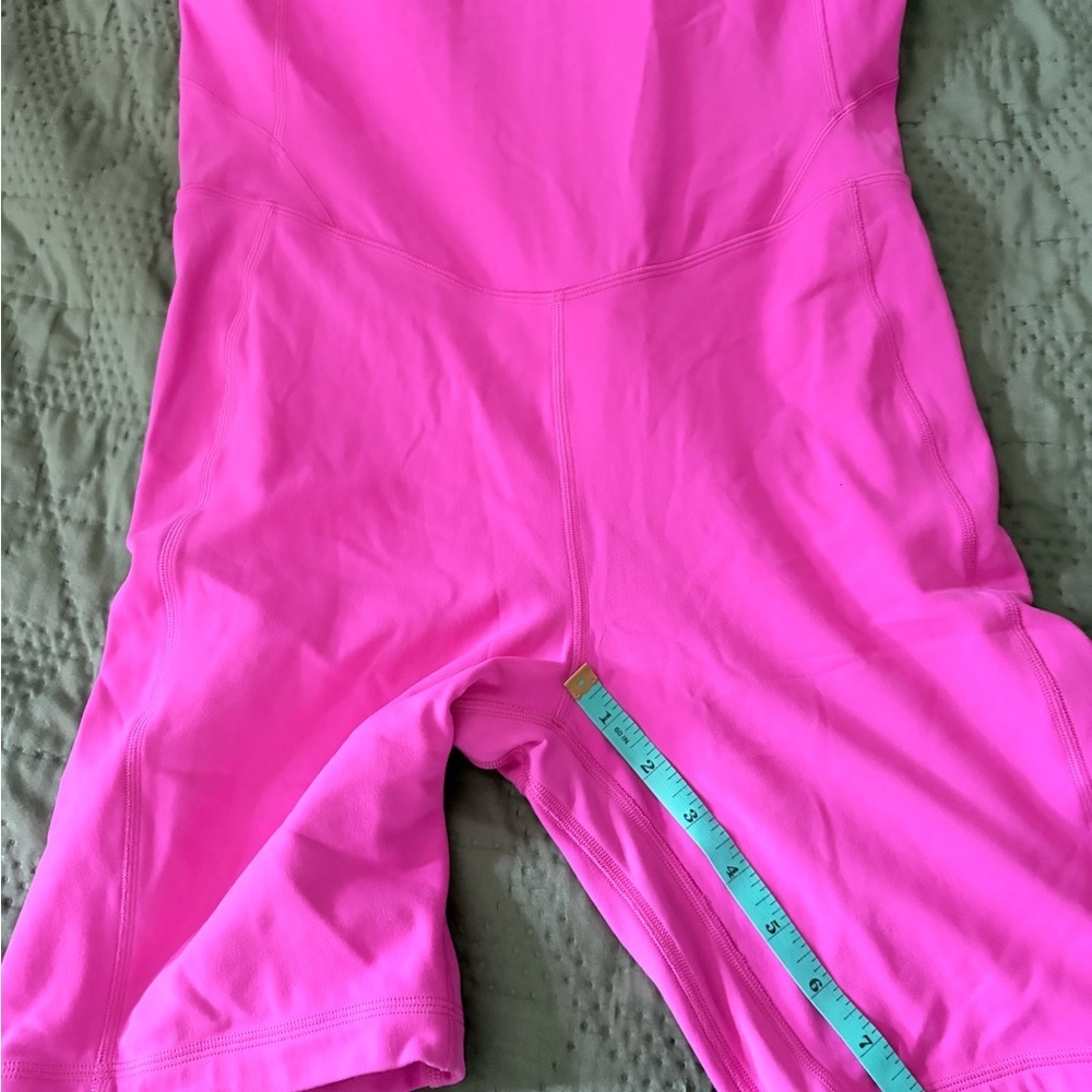 NWOT Lululemon Align Onesie 8" size 12 in sonic pink. - Picture 9 of 9